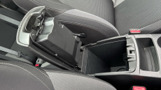 Nissan Qashqai 1.3 DiG-T N-Connecta 5dr Petrol Hatchback